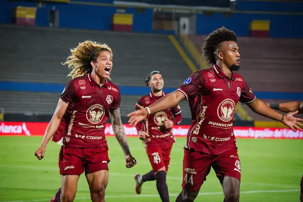 Mushuc Runa vs Manta: vuelve la serie A al Olímpico.