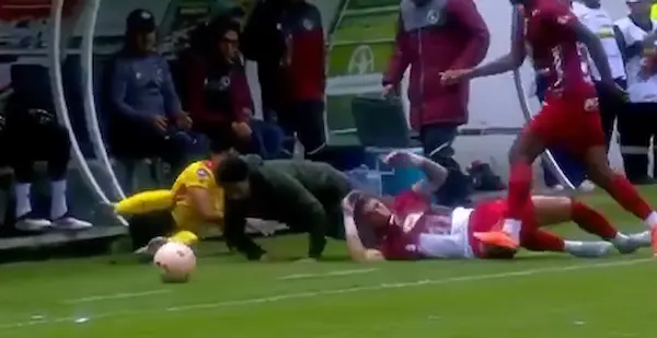 Mushuc Runa vs Aucas: Pául Vélez 'cayó' en Echaleche.