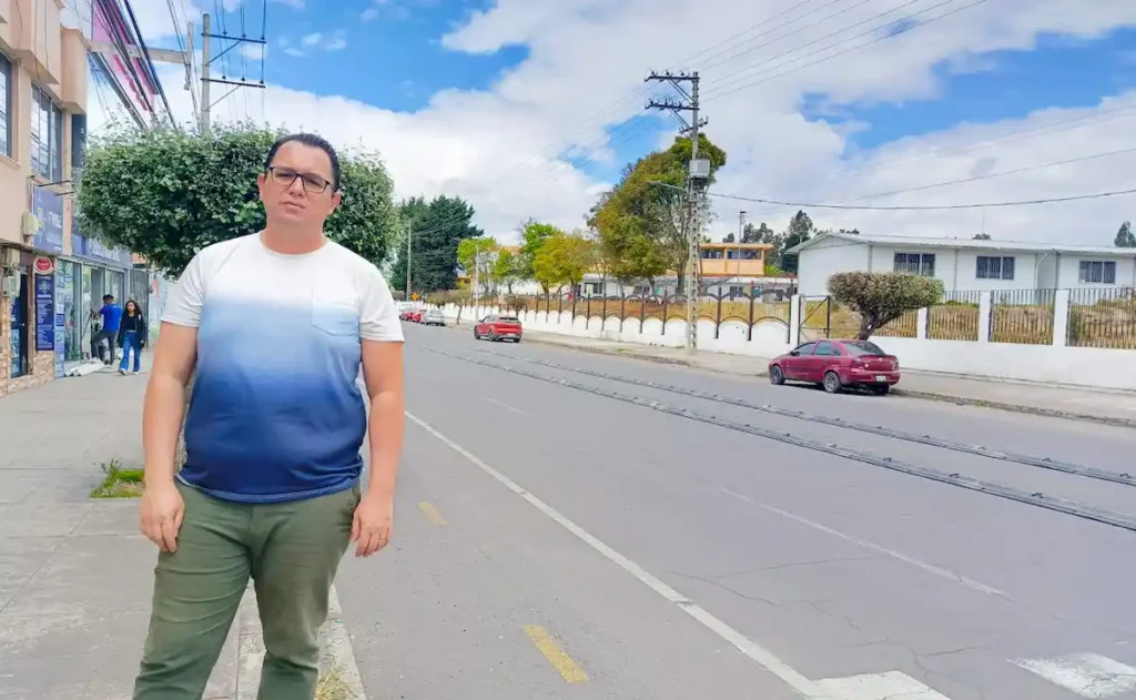 José Proaño morador del sector da su opinión sobre la nueva ciclovía