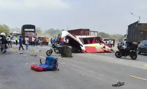 Restos del fatal accidente de tránsito