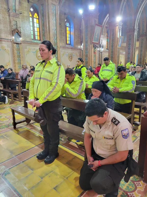 Policía Nacional de Chimborazo rinde homenaje a su Patrona