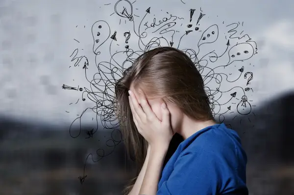 Sobrepensar: qué es y cómo dejar de hacerlo según la psicología