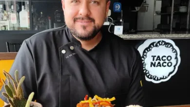 TACO NACO en el Top Burger con su hamburguesa Mordida Doble