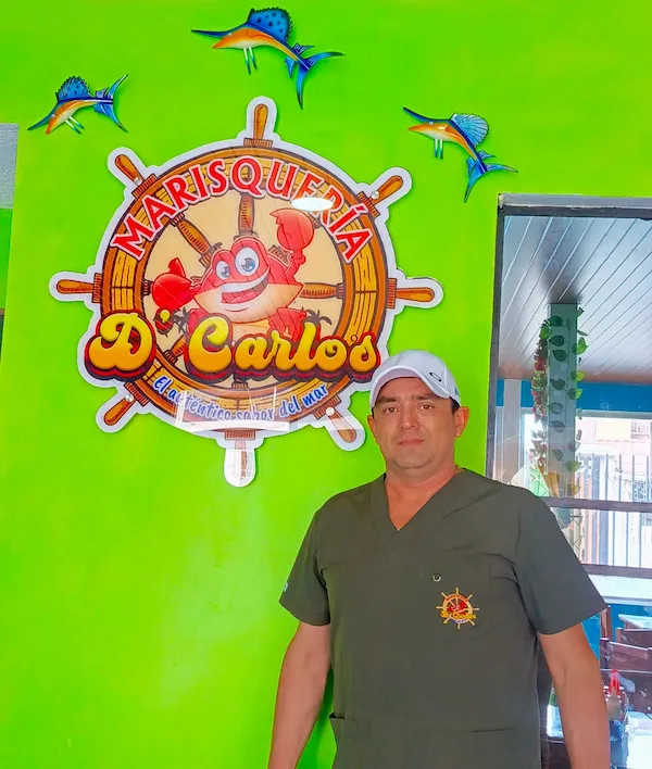 Marisquería D’ Carlos en Riobamba ofrece calidad y variedad costeña