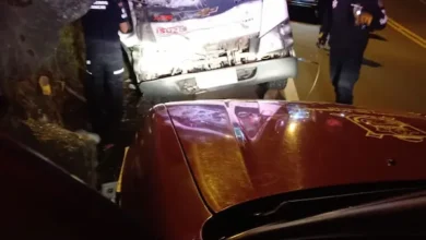 2 hombres atrapados tras accidente de tránsito en Chunchi