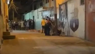 2 hombres fueron asesinados mientras conversaban