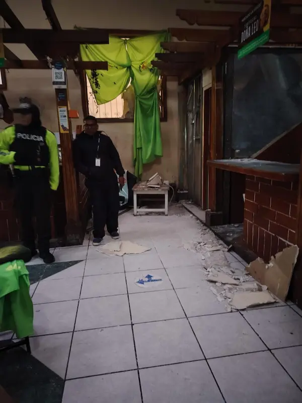 Delincuentes intentaron robar cajero de mercado de Riobamba