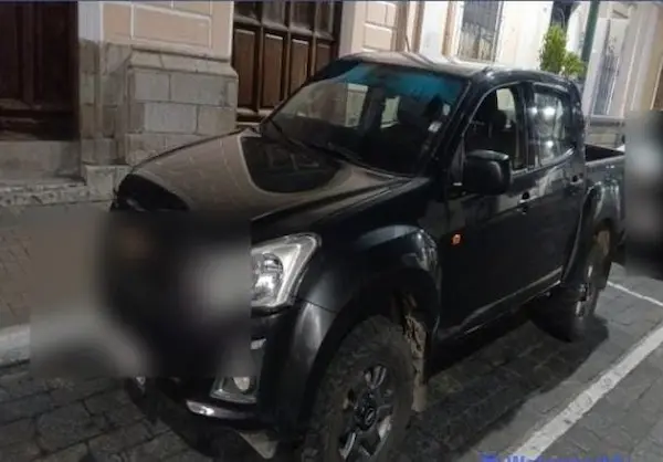 El vehículo está reportado como robado