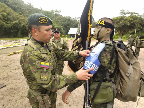 Reclutamiento militar para especialistas 2025 – 2026: requisitos e inscripción
