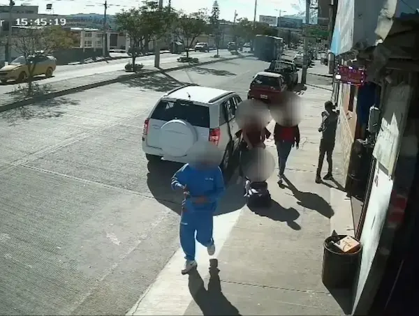 Durante el robo en la Av. Lizarzaburu y la calle Río Paute, cerca al ByPass