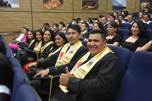 Becas Espoch 2025: requisitos para maestrías, doctorados y posdoctorados