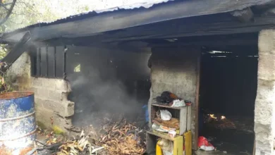 Bomberos combatieron y apagaron incendio en Guano