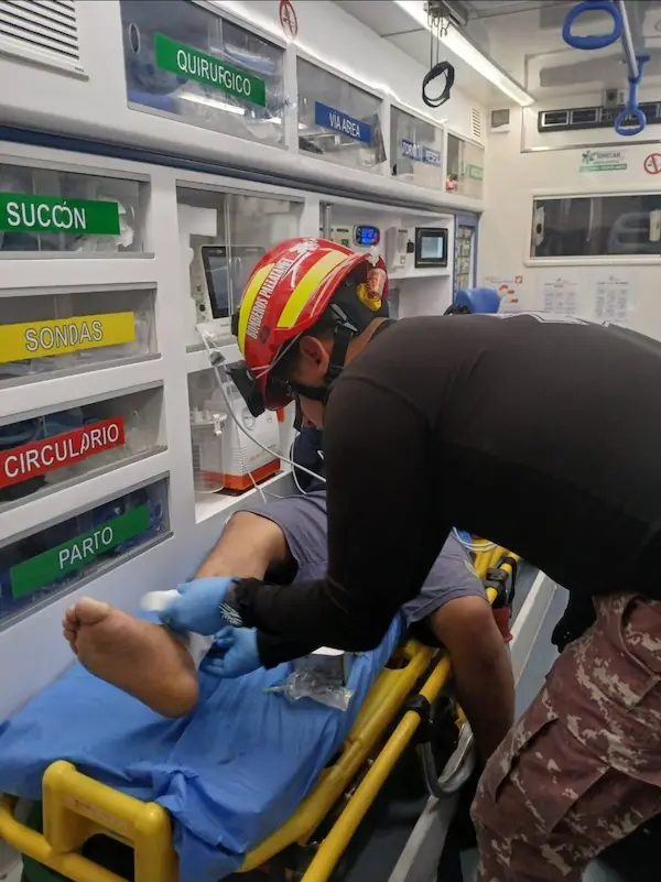 La oportuna intervención y atención profesional de los 'Caballeros del fuego' fueron determinantes