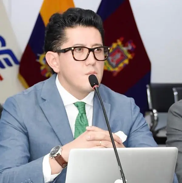 rodas coloma demanda contra prefecto de chimborazo