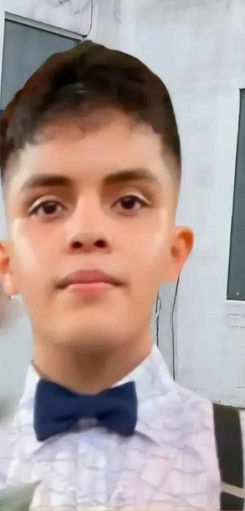 Carlos Alexander Tinizaray Obelencio murió a los 19 años en un 'juego' de sus captores 
