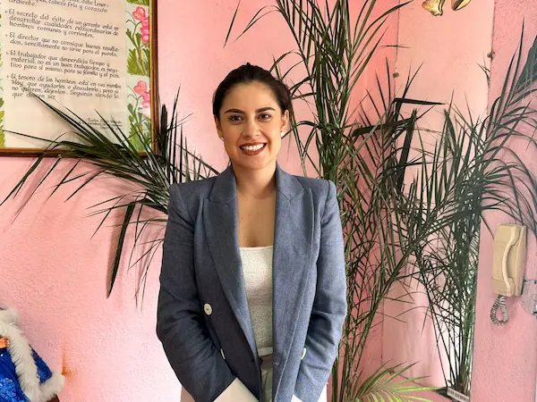 Hotel Quindeloma y Más Cerca Eventos impulsan talleres saludable en Riobamba
