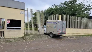 Turista de 38 años se ahogó tras caer a un río