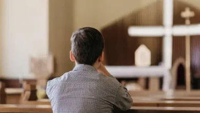 Tiroteo en iglesia escolar cobra vida de niños y deja 17 heridos