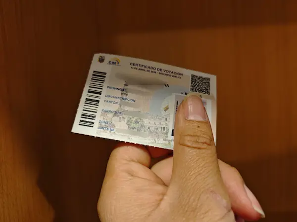 ¿Cómo obtener el certificado provisional de votación 2025 en Ecuador?