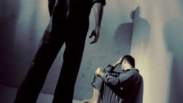 Hombre víctima de violación