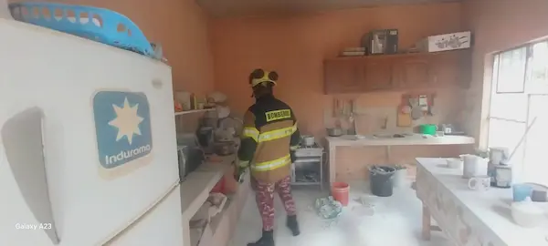 Bomberos controlaron fuga de gas en el sector El Mirador de Guano