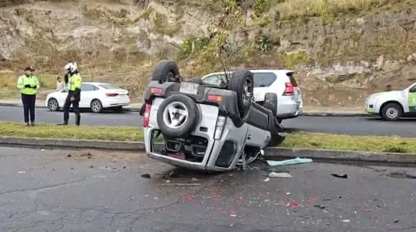 Accidente de tránsito en la vía Ambato – Pelileo