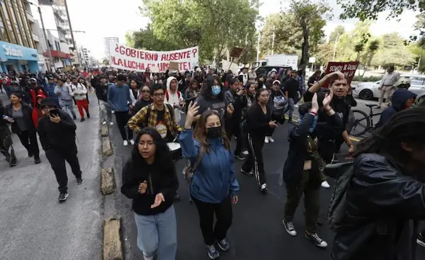 Marcha de estudiantes de la UCE