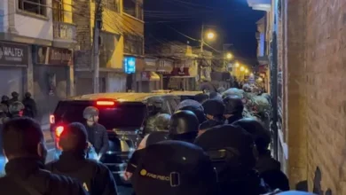 Daniel Noboa arriba a Otavalo en medio de bloqueos y tensión social