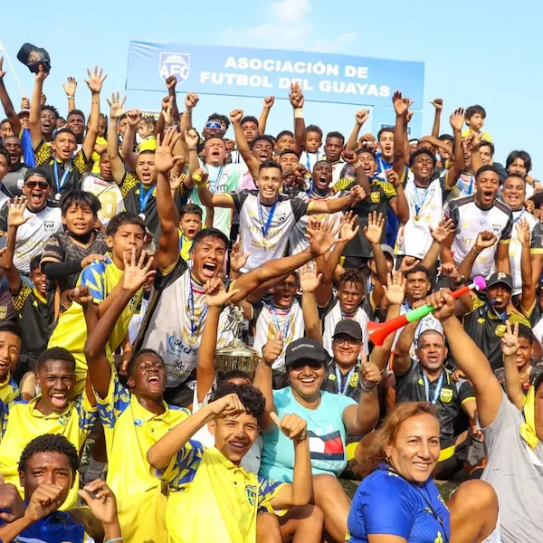 Campeón en Guayas.