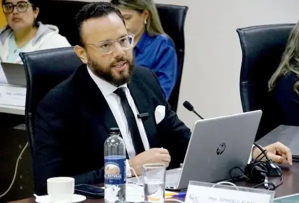 Defensa de Gonzalo Albán en el juicio político