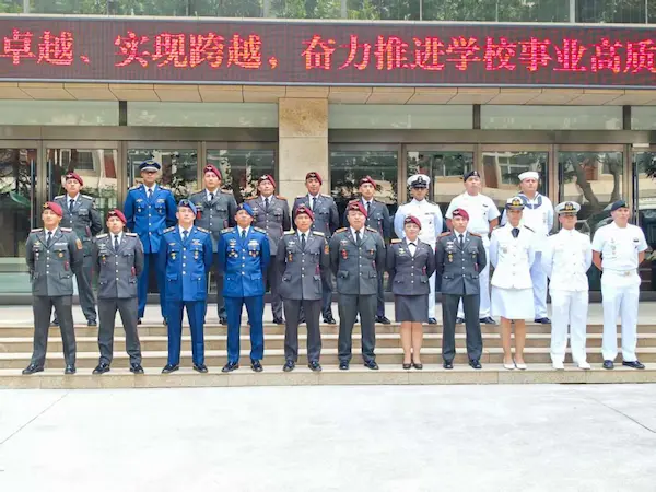 Delegación de las Fuerzas Armadas del Ecuador.