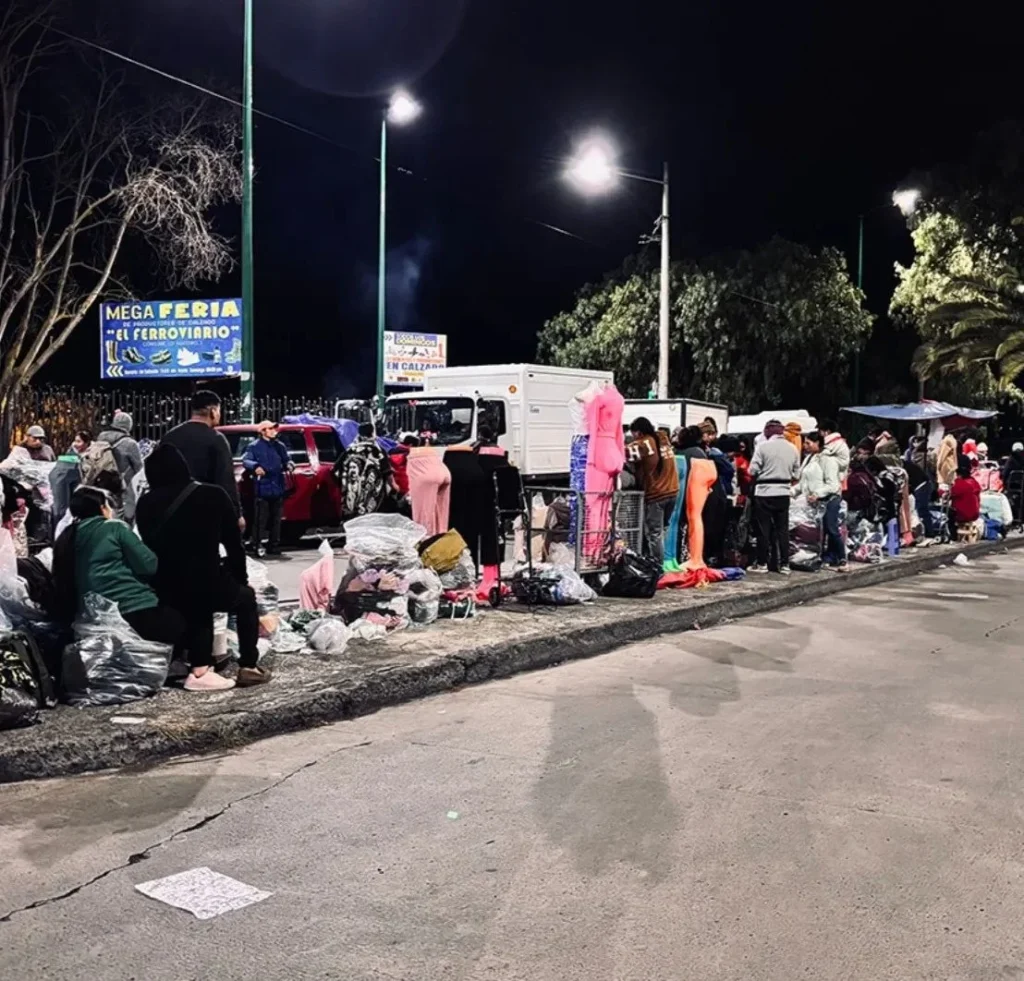 Feria informal de Ingahurco trasladada al mercado Colón.