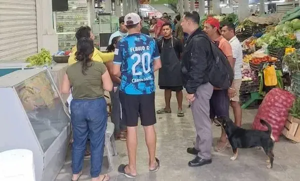 Video revela el cruel sicariato de comerciante dentro del mercado central