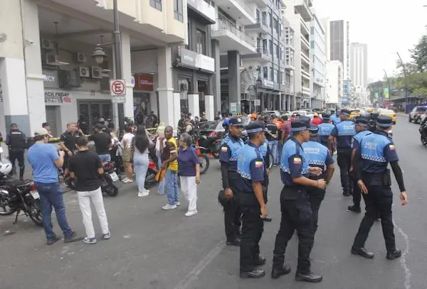 Balacera en Malecón 2000 Guayaquil: disparos desatan pánico