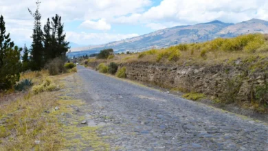 Inician trabajos de asfaltado de la vía Salcedo - Cusubamba.