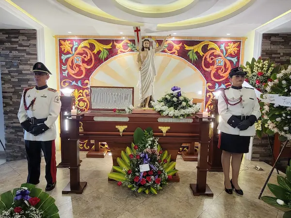 Capilla Ardiente con la Guardia de Honor de Control Municipal