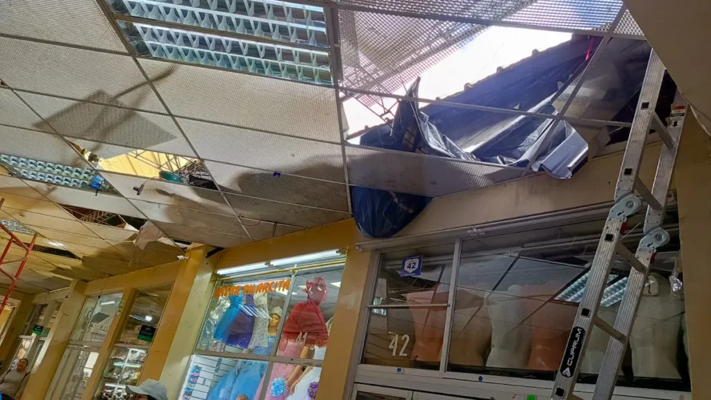La Condamine se inunda generando perdidas a los comerciantes