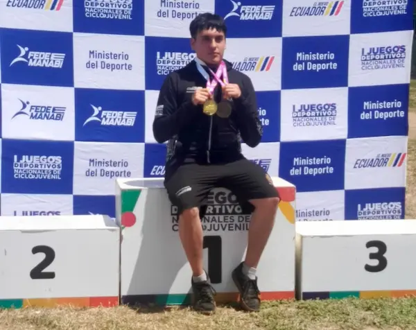 Tiro con Arco: gran participación del riobambeño Luciano Recalde.