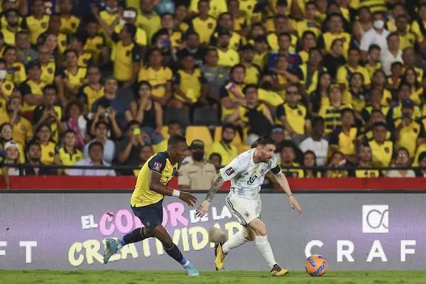 Lionel Messi en el Estadio Monumental.