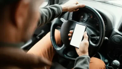 Reforma al COIP aumenta sanciones por usar el celular al conducir