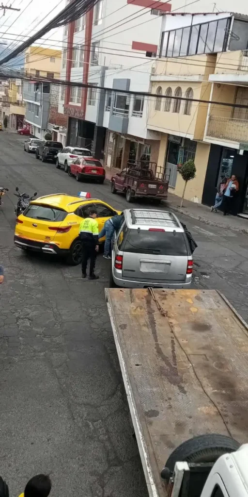 Accidente de tránsito en las calles Eplicachima y Princesa Toa