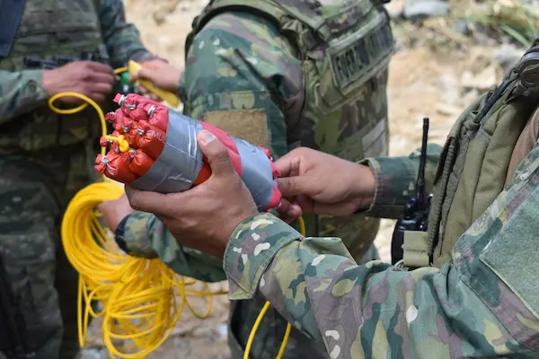 Operativo militar frena actividad de minería ilegal