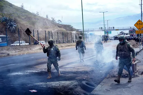 Gobierno reporta más de 10 detenidos por protestas contra alza del diésel
