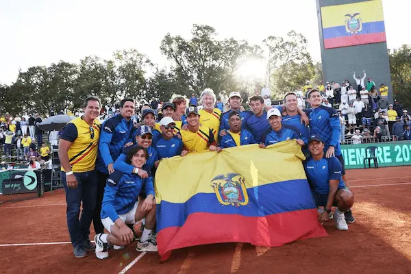 Ecuador con Felipe Rivadeneira ganó a Bosnia y avanza en la Copa Davis