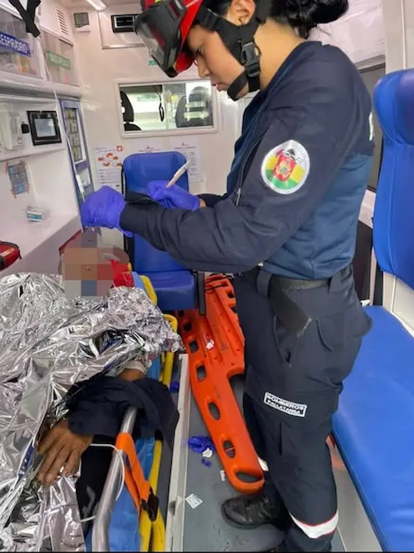La 'Heroína de rojo' estabilizó a don José, y observó su evolución durante todo el traslado 