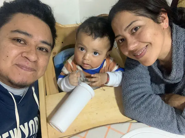 Jorge y Jenny recurren al buen corazón de las personas para concretar el milagro para su amado hijo