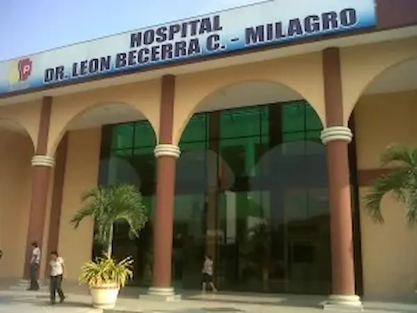 En el hospital de Milagro fue entregado a los galenos de turno, a fin de que le brinden atención médica especializada