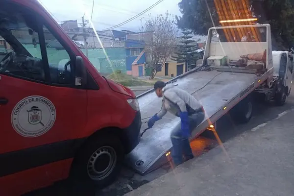 Ambulancia de Bomberos es robada durante emergencia médica