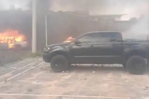 Atentado en el Comando Policial