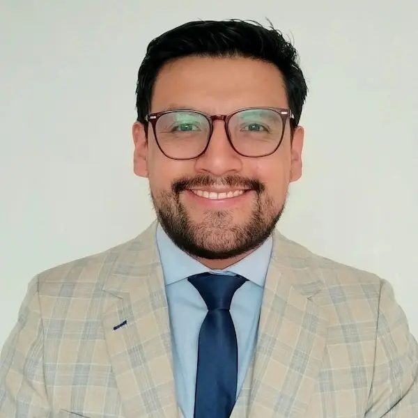 Ricardo Luna, abogado da su criterio sobre el trabajo por horas en el sector turístico. 